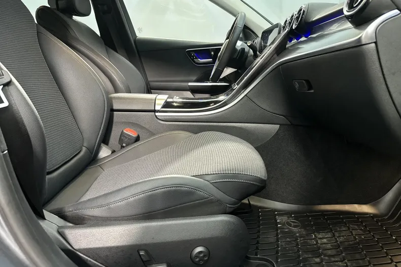 Mercedes-Benz C din 2021 cu 74.117 km - oferta MER132829 - foto 12