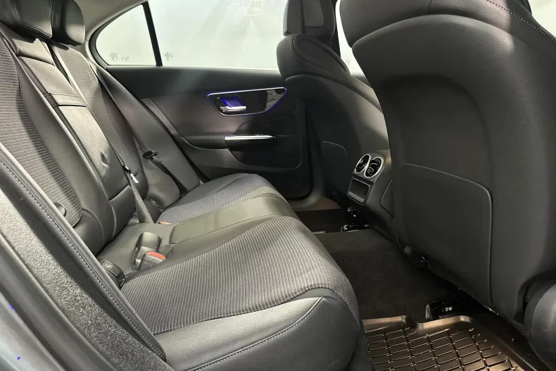 Mercedes-Benz C din 2021 cu 74.117 km - oferta MER132829 - foto 13