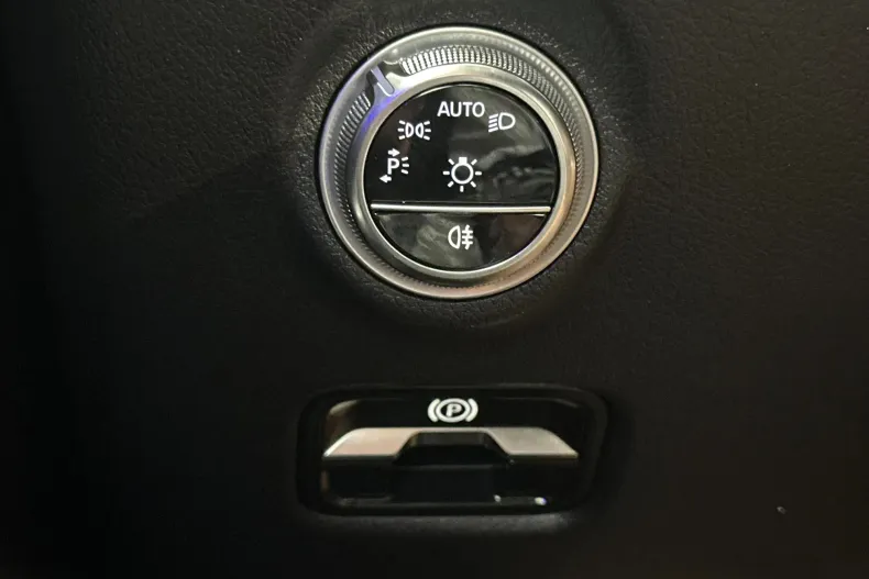 Mercedes-Benz C din 2021 cu 74.117 km - oferta MER132829 - foto 16