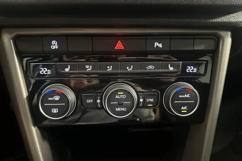 Volkswagen T-Roc din 2021 cu 70.014 km - oferta VOL132833 - foto 12