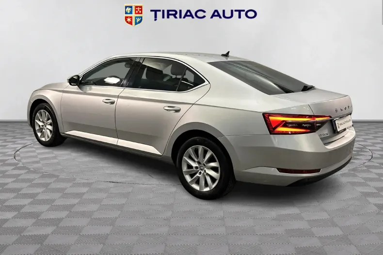 Skoda Superb din 2021 cu 76.112 km - oferta SKO132835 - foto 3
