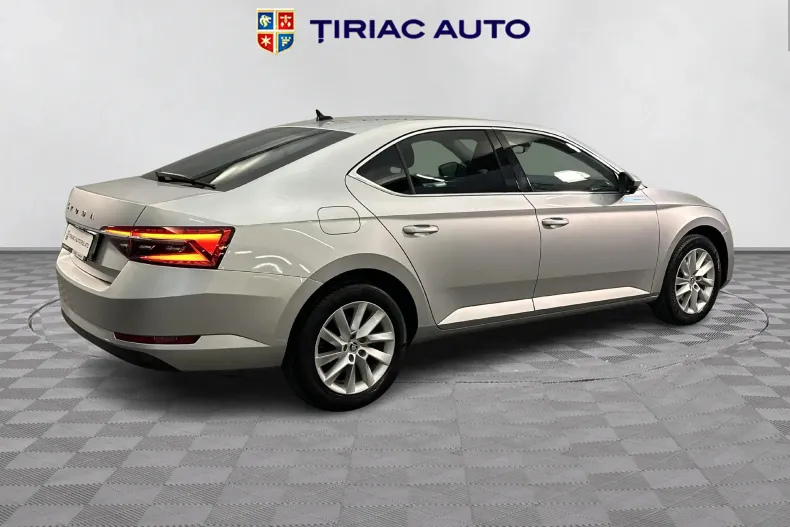 Skoda Superb din 2021 cu 76.112 km - oferta SKO132835 - foto 5