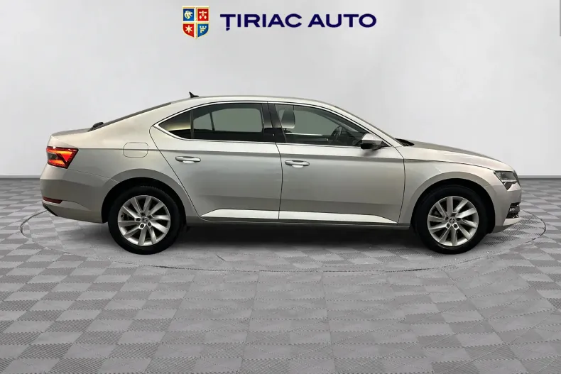 Skoda Superb din 2021 cu 76.112 km - oferta SKO132835 - foto 6