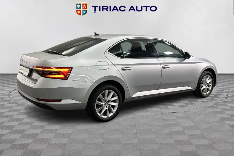 Skoda Superb din 2020 cu 165.002 km - oferta SKO132848 - foto 5
