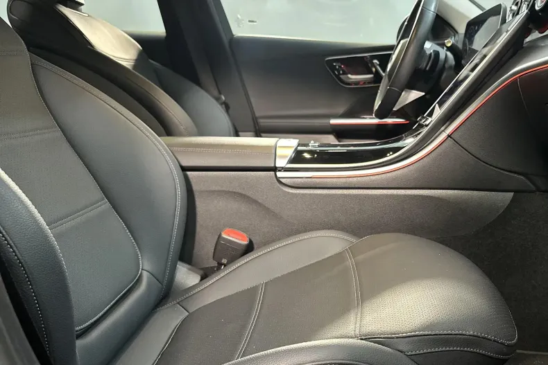 Mercedes-Benz C din 2022 cu 21.684 km - oferta MER132849 - foto 12