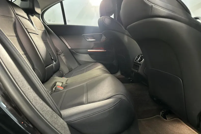 Mercedes-Benz C din 2022 cu 21.684 km - oferta MER132849 - foto 13