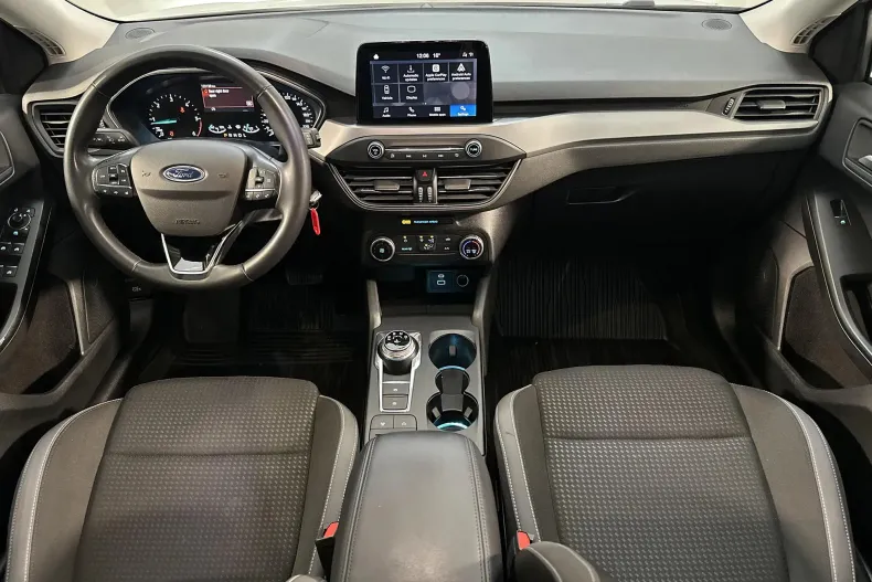 Ford Focus din 2022 cu 120.198 km - oferta FOR132852 - foto 9