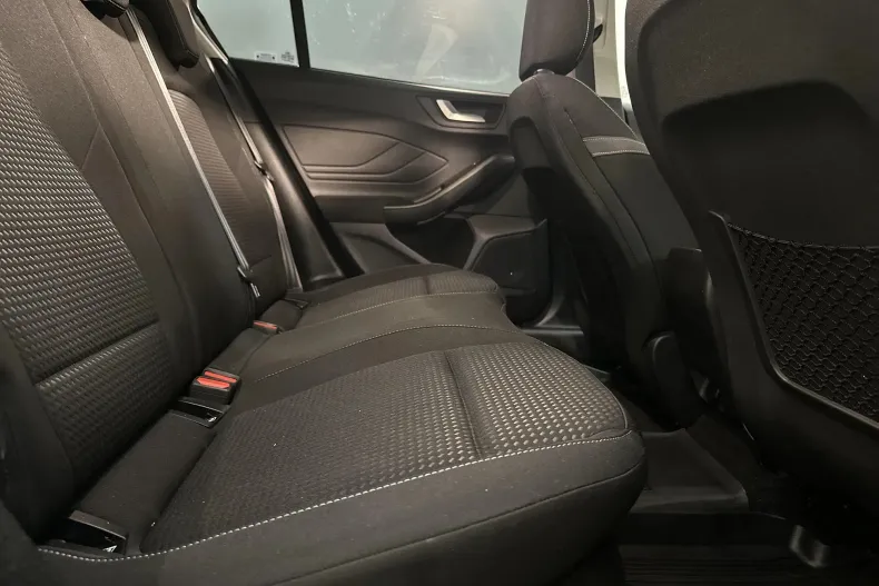 Ford Focus din 2022 cu 120.198 km - oferta FOR132852 - foto 12