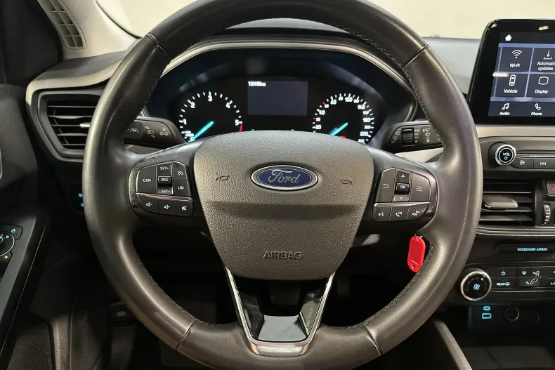 Ford Focus din 2022 cu 120.198 km - oferta FOR132852 - foto 16