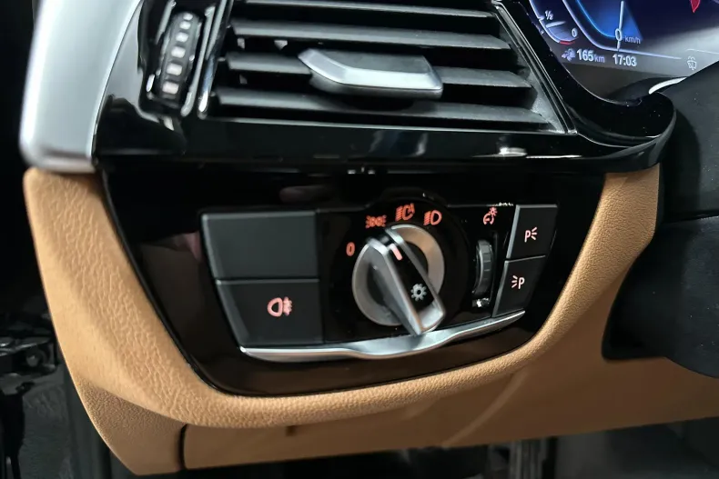 BMW Seria 5 din 2021 cu 125.530 km - oferta BMW132854 - foto 14