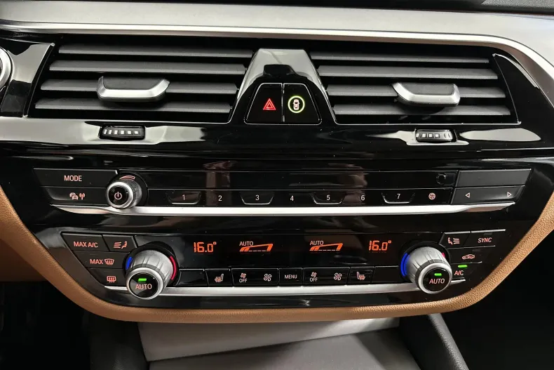 BMW Seria 5 din 2021 cu 125.530 km - oferta BMW132854 - foto 16