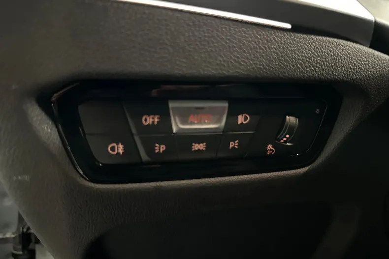 BMW Seria 3 din 2023 cu 32.436 km - oferta BMW132856 - foto 15