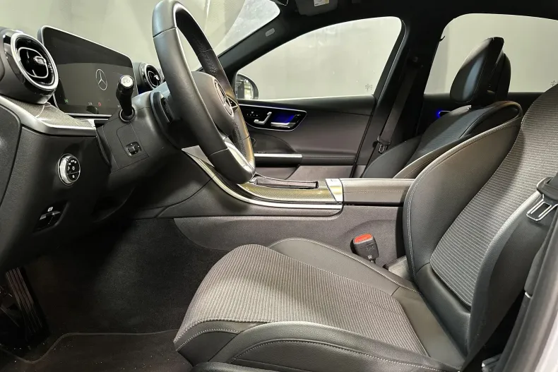 Mercedes-Benz C din 2024 cu 15.598 km - oferta MER132859 - foto 23