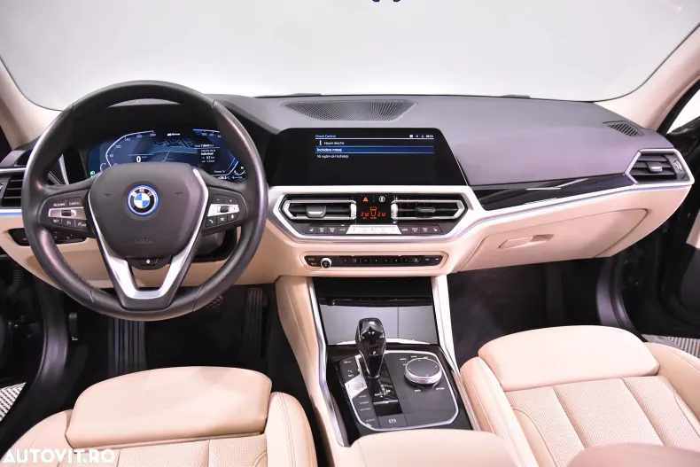 BMW Seria 3 din 2022 cu 118.443 km - oferta BMW132885 - foto 9