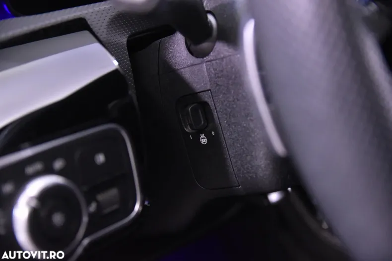 Mercedes-Benz CLA din 2024 cu 20.843 km - oferta MER132898 - foto 17