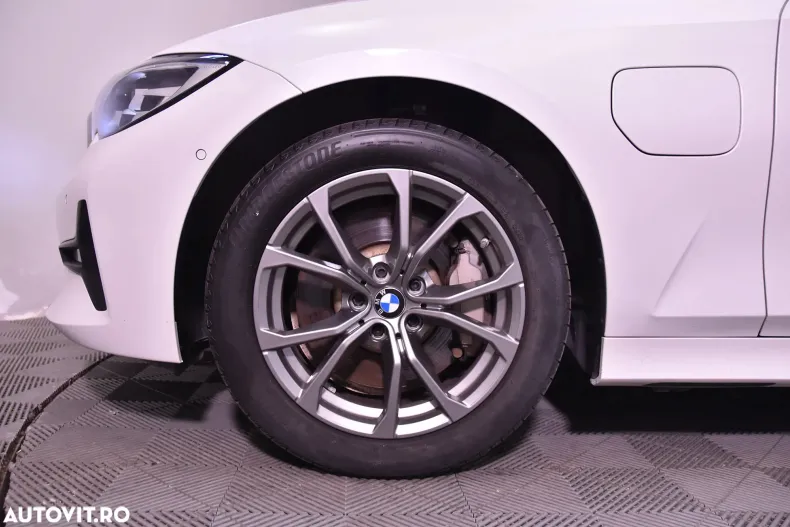 BMW Seria 3 din 2020 cu 126.790 km - oferta BMW132902 - foto 13