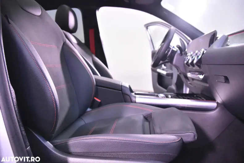 Mercedes-Benz GLA din 2024 cu 6.388 km - oferta MER132916 - foto 11