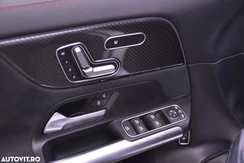 Mercedes-Benz GLA din 2024 cu 6.388 km - oferta MER132916 - foto 14