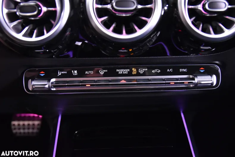 Mercedes-Benz GLA din 2024 cu 6.388 km - oferta MER132916 - foto 19