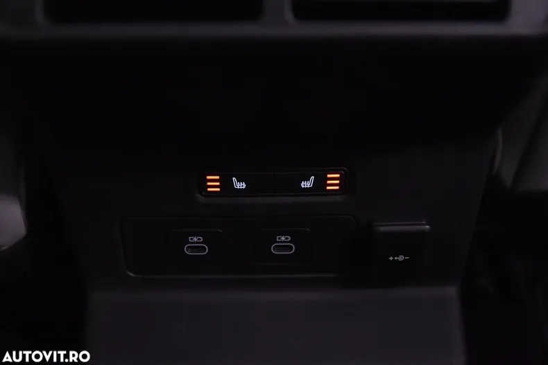 Land Rover Range Rover Velar din 2023 cu 27.478 km - oferta LAN132944 - foto 22