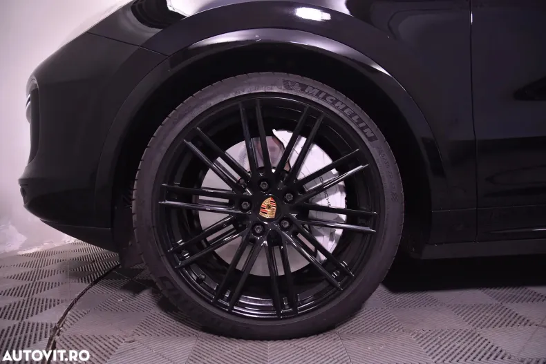 Porsche Cayenne Coupe din 2019 cu 93.077 km - oferta POR132980 - foto 13
