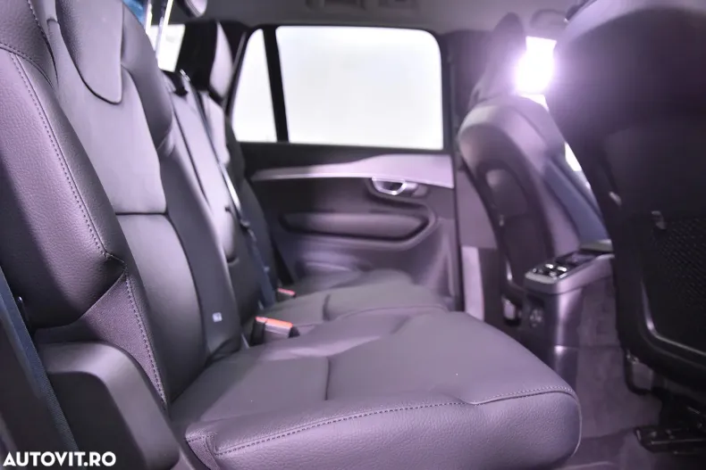 Volvo XC90 din 2024 cu 32.713 km - oferta VOL133002 - foto 12