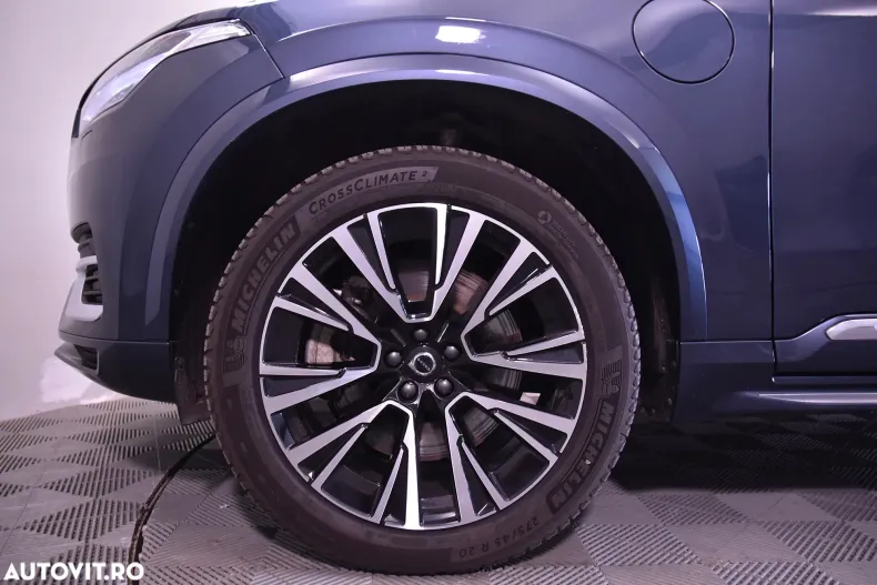 Volvo XC90 din 2024 cu 32.713 km - oferta VOL133002 - foto 13
