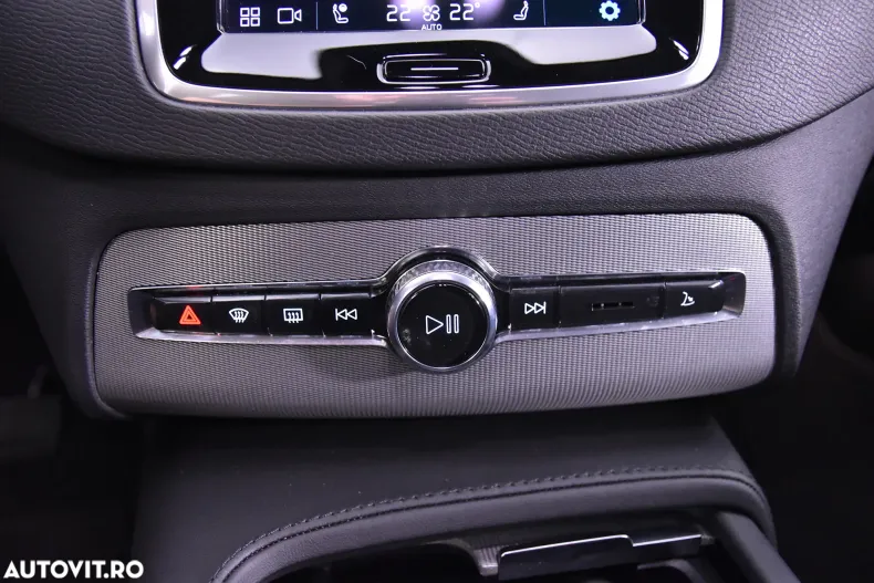 Volvo XC90 din 2024 cu 32.713 km - oferta VOL133002 - foto 17