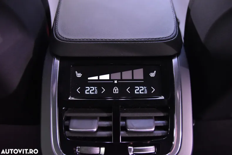 Volvo XC90 din 2024 cu 32.713 km - oferta VOL133002 - foto 22