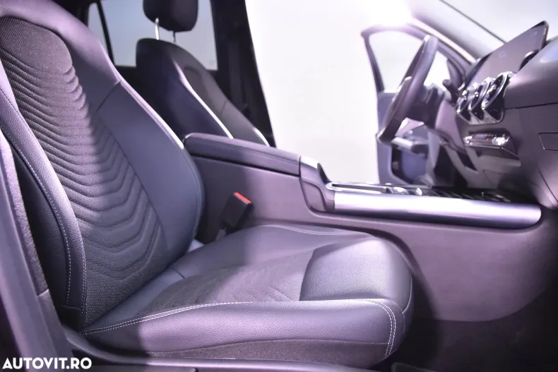 Mercedes-Benz GLA din 2024 cu 10.601 km - oferta MER133005 - foto 12