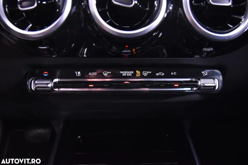 Mercedes-Benz GLA din 2024 cu 10.601 km - oferta MER133005 - foto 20