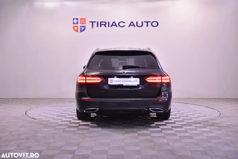 Mercedes-Benz E din 2022 cu 158.272 km - oferta MER133051 - foto 4