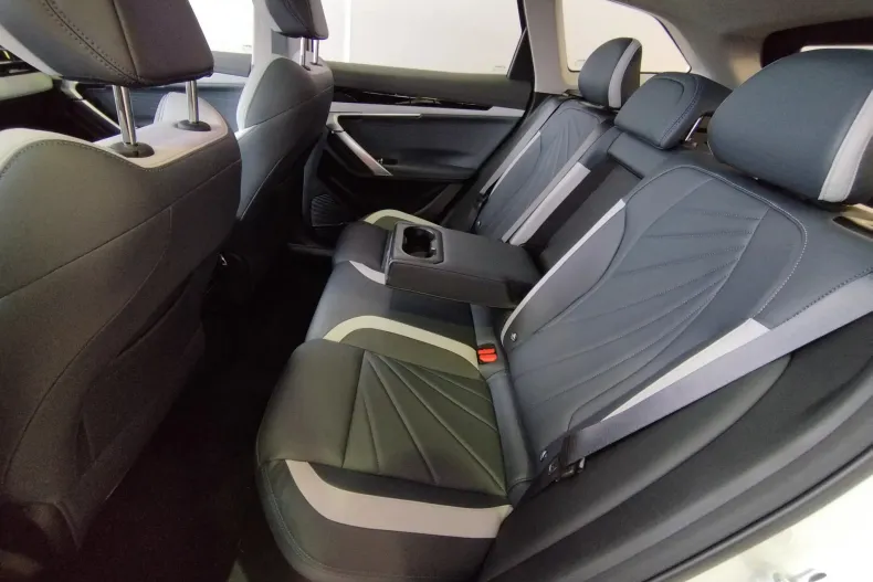Geely Starray din 2024 cu 5 km - oferta GEE133119 - foto 12