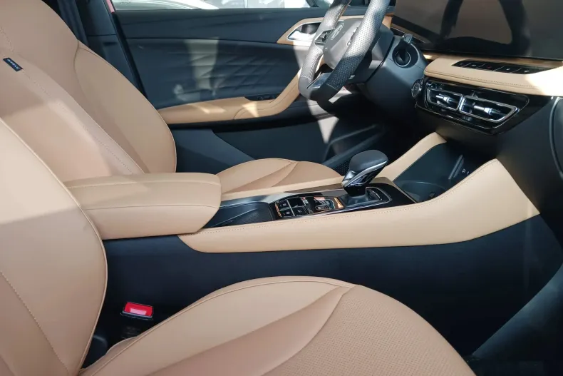 MG HS din 2024 cu 1 km - oferta MG0133121 - foto 12