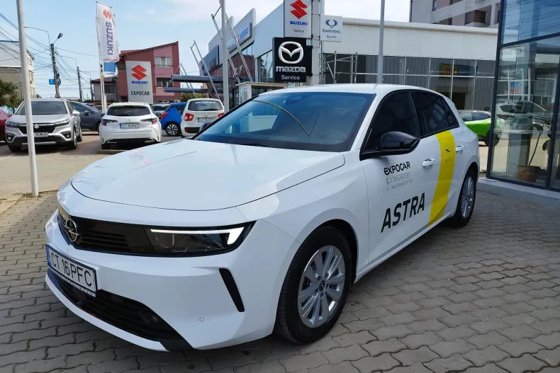 Opel Astra din 2024 cu 105 km - oferta OPE133128 - foto 1