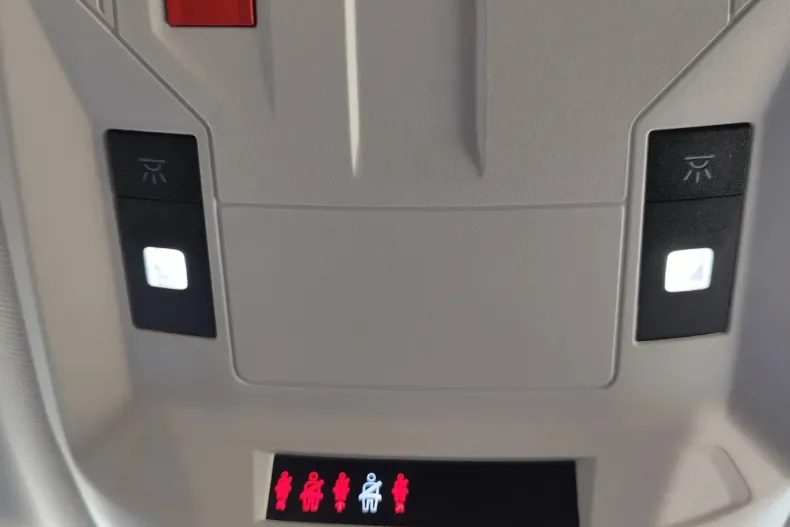 Opel Astra din 2024 cu 105 km - oferta OPE133128 - foto 23