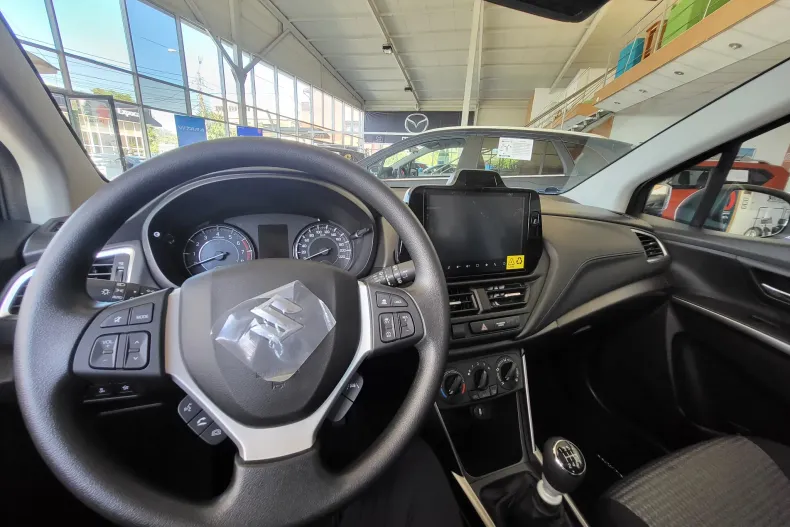 Suzuki SX4 din 2024 cu 1 km - oferta SUZ133135 - foto 4