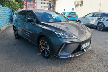 MG MG4 din 2023 - oferta MG0133136