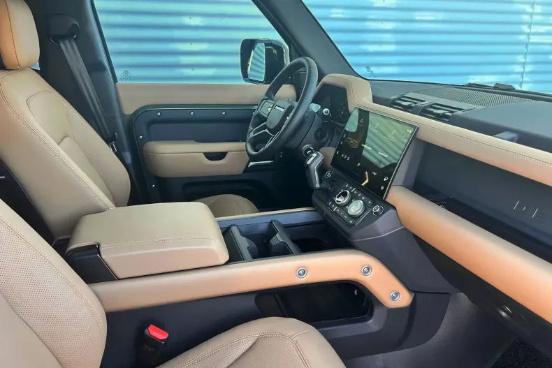 Land Rover Defender din 2025 cu 1 km - oferta LAN133149 - foto 8