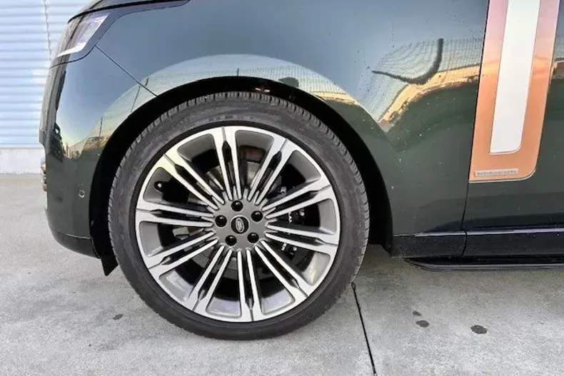 Land Rover Range Rover din 2023 cu 29.560 km - oferta LAN133150 - foto 3