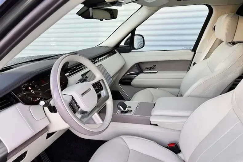 Land Rover Range Rover din 2023 cu 29.560 km - oferta LAN133150 - foto 6