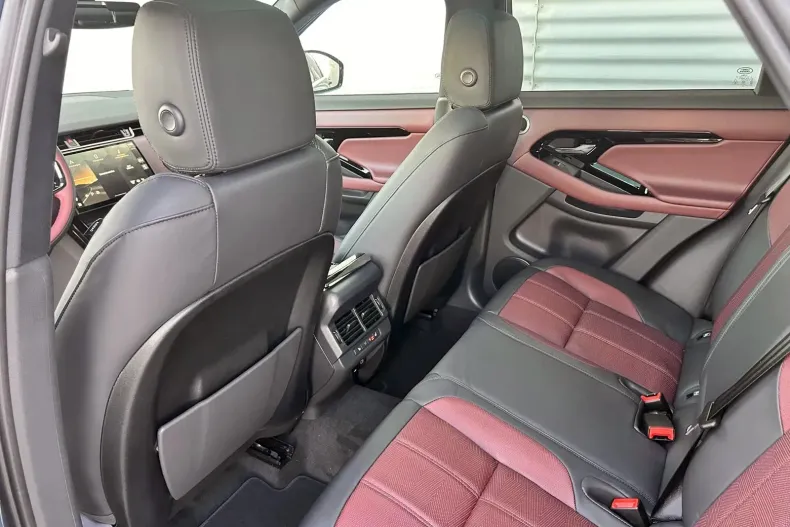 Land Rover Range Rover Evoque din 2023 cu 2.000 km - oferta LAN133168 - foto 9