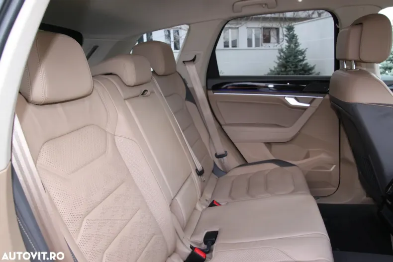 Volkswagen Touareg din 2021 cu 69.500 km - oferta VOL133175 - foto 19