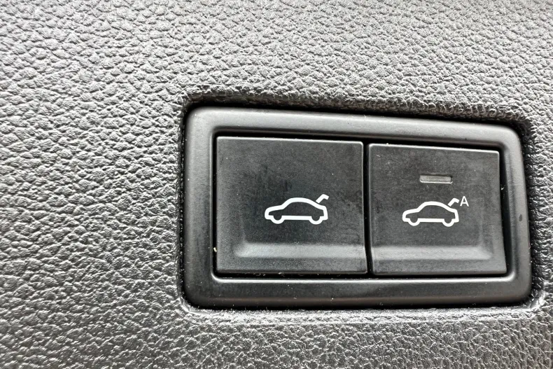 Volkswagen Touareg din 2021 cu 69.500 km - oferta VOL133175 - foto 24