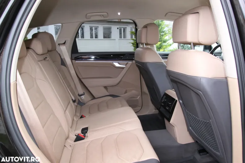 Volkswagen Touareg din 2021 cu 69.500 km - oferta VOL133175 - foto 28