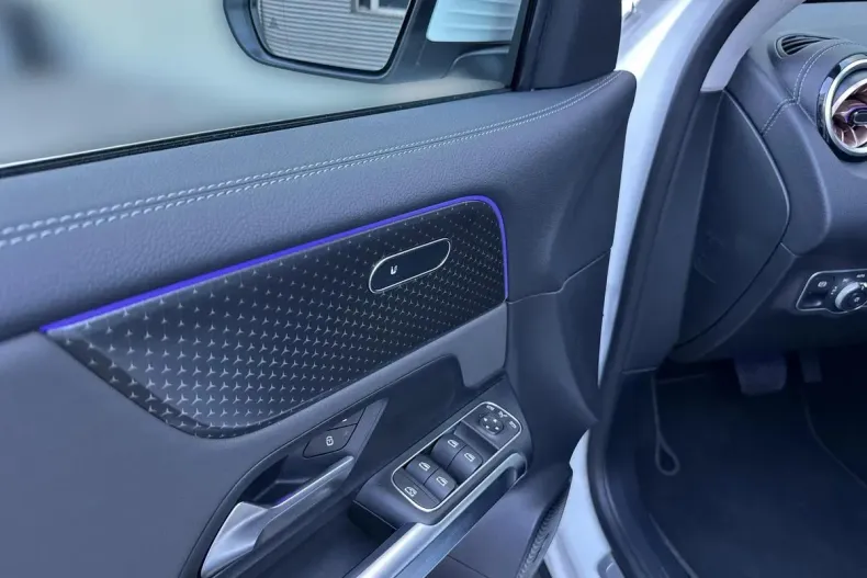 Mercedes-Benz EQB din 2024 cu 3.854 km - oferta MER133189 - foto 26