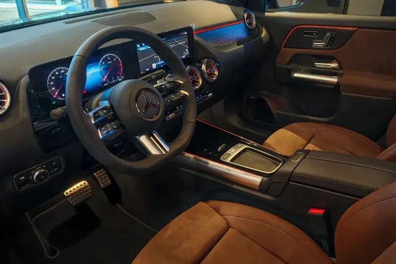 Mercedes-Benz GLA din 2025 cu 1 km - oferta MER133191 - foto 2