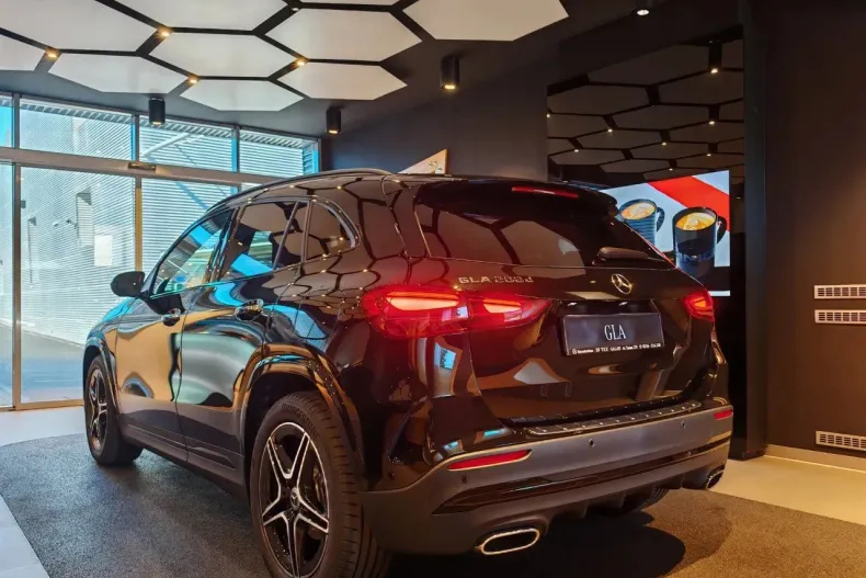 Mercedes-Benz GLA din 2025 cu 1 km - oferta MER133191 - foto 11