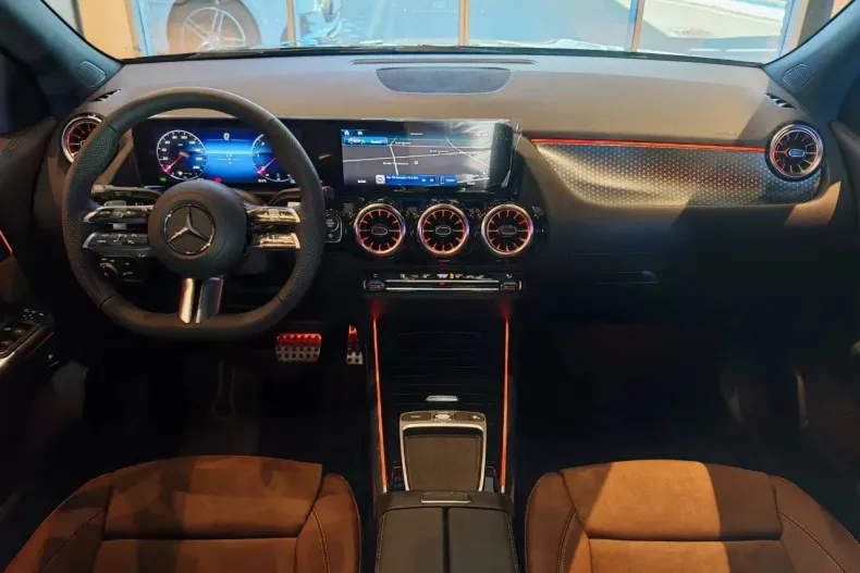 Mercedes-Benz GLA din 2025 cu 1 km - oferta MER133191 - foto 12