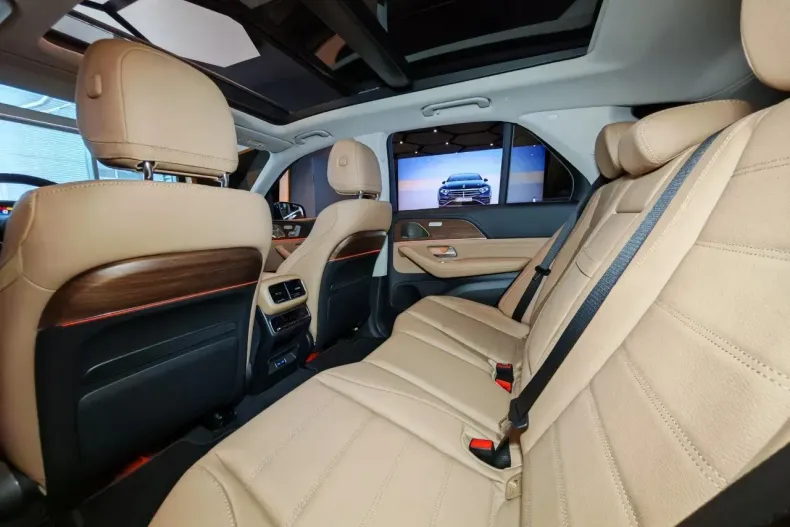 Mercedes-Benz GLE din 2025 cu 1 km - oferta MER133193 - foto 6